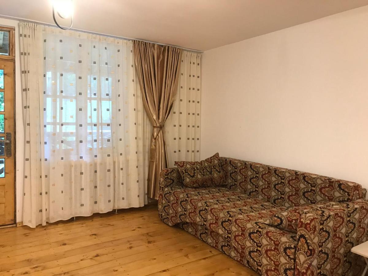 شقة Casutele Doftanei Teşila المظهر الخارجي الصورة