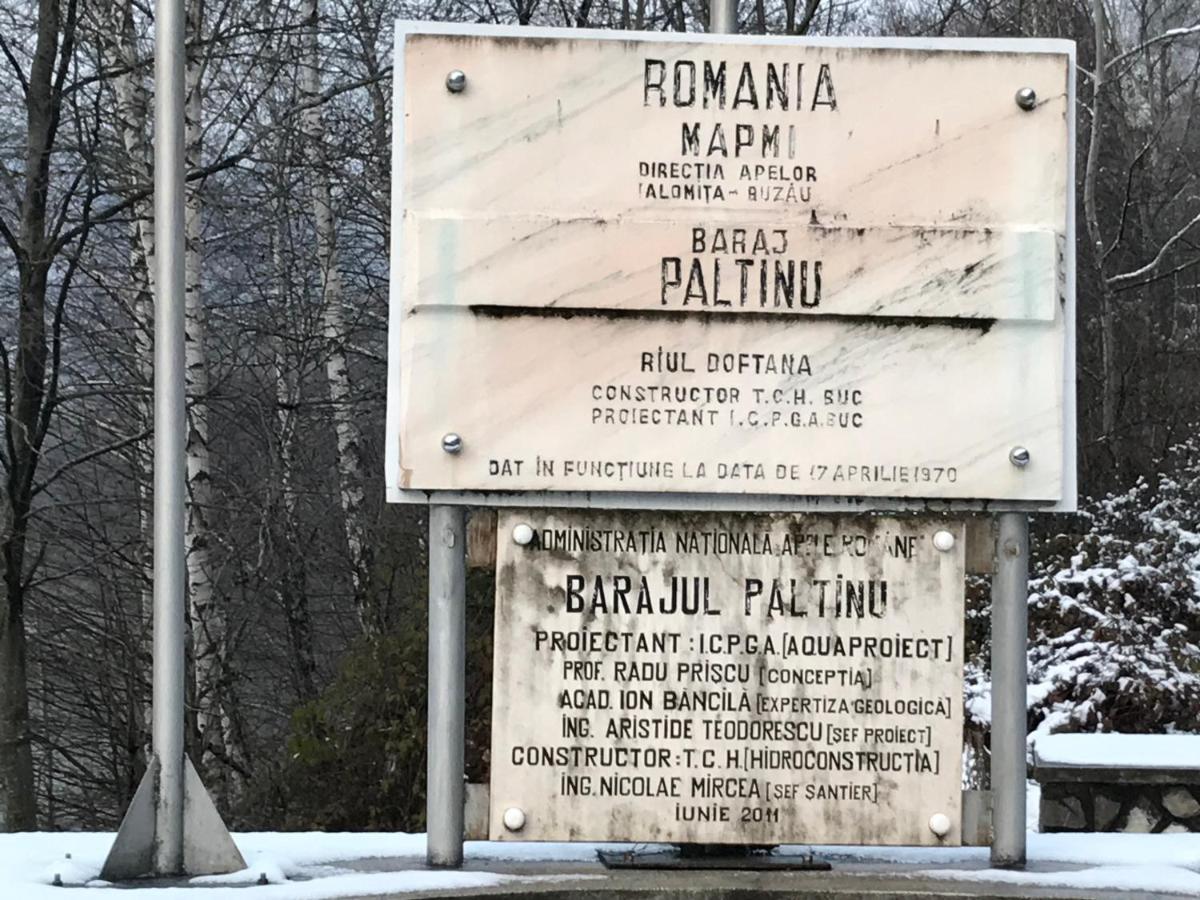شقة Casutele Doftanei Teşila المظهر الخارجي الصورة